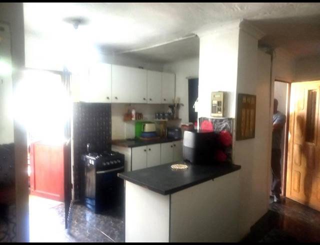 2 BEDROOM HOUSE FOR SALE IN PHOENIX
